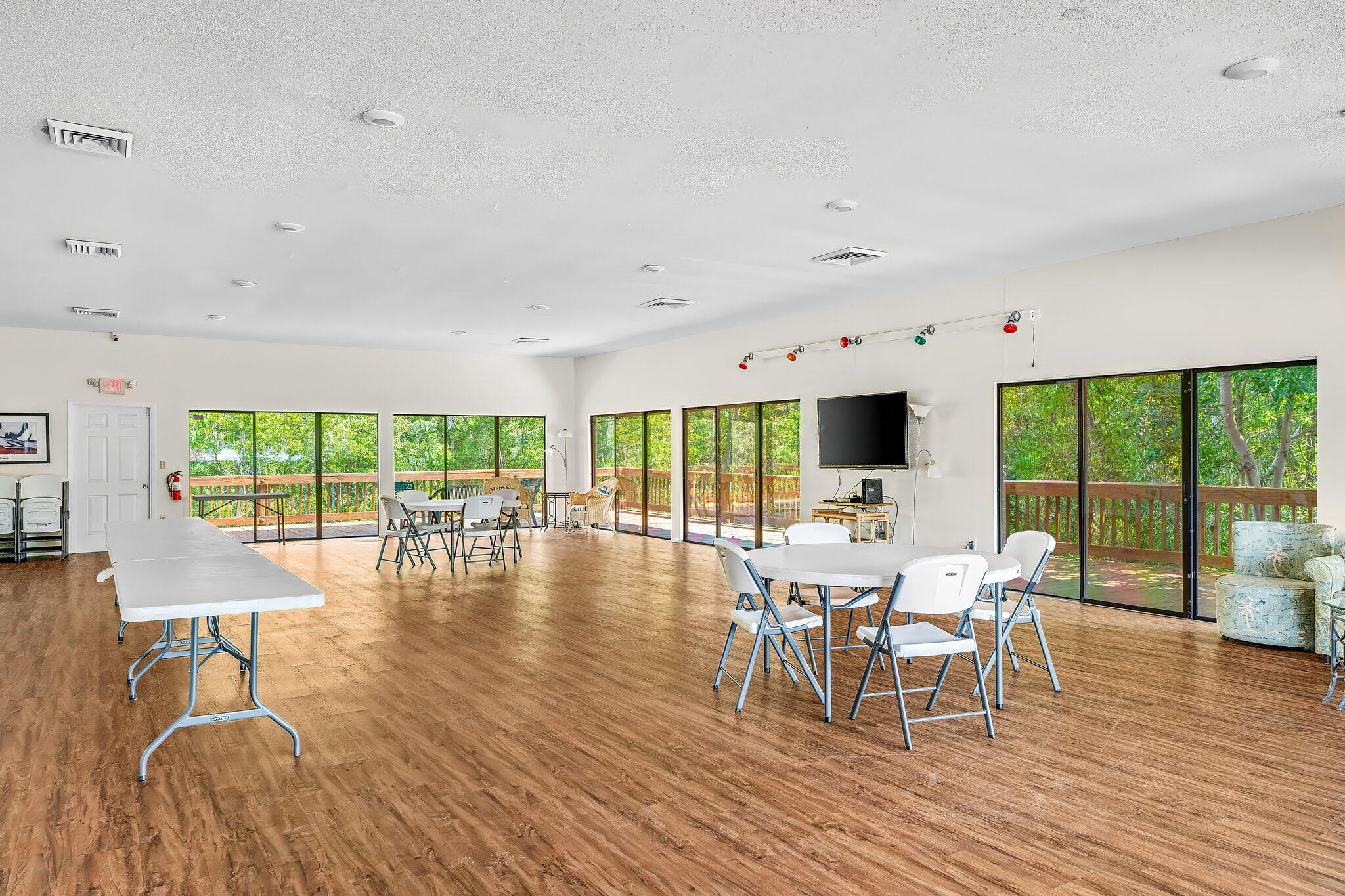 17620 Front Beach Road, Unit 1U Panama City Beach, FL 32413 - Photo 35 of 38 35