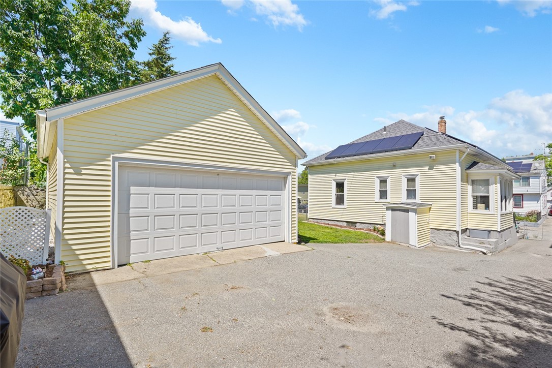 54 Progresso Avenue Woonsocket, RI 02895 - Photo 2 of 34 Gallery Image 2