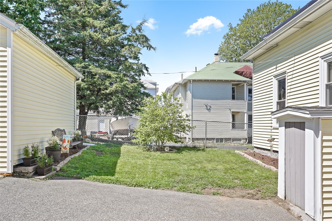 54 Progresso Avenue Woonsocket, RI 02895 - Photo 3 of 34 Gallery Image 3