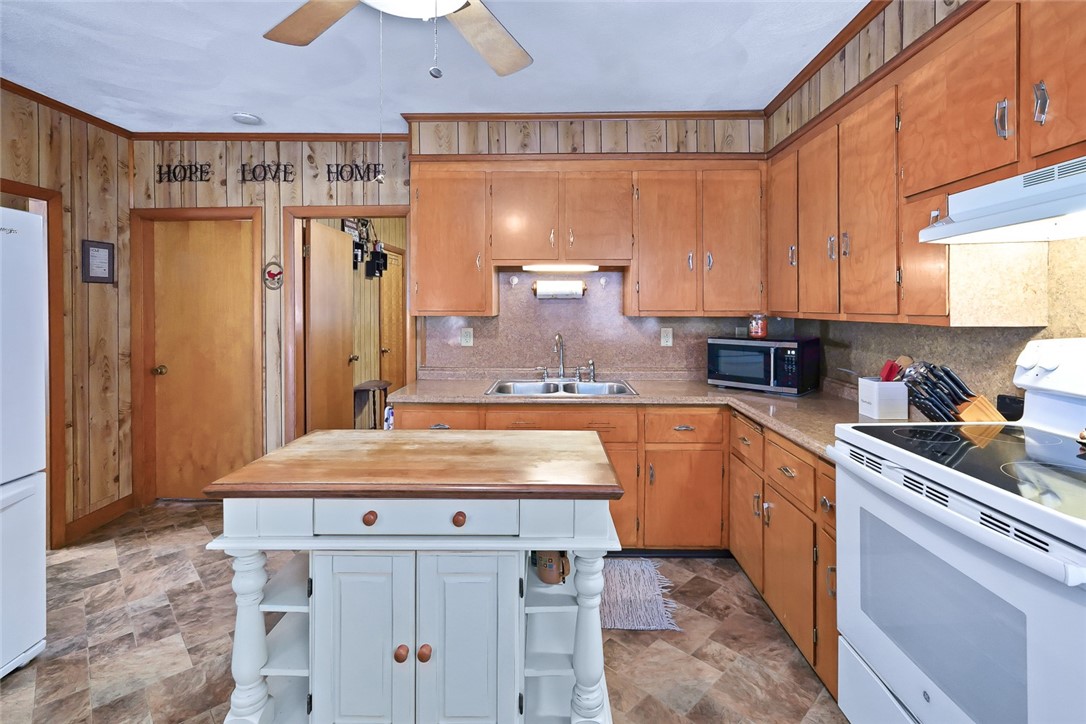 54 Progresso Avenue Woonsocket, RI 02895 - Photo 8 of 34 Gallery Image 8