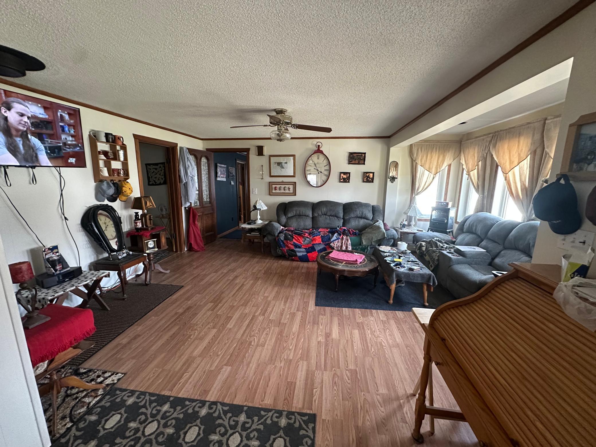 318 2nd Street South Hallock, MN 56728 - Photo 11 of 17