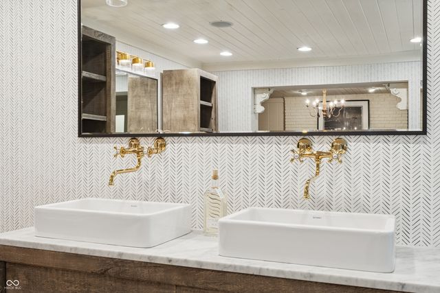 $2,190,000 | 1805 Wood Valley Drive, Carmel, IN 46032