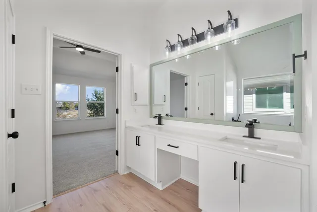 $564,990 | 3321 Winding Shore Lane, Pflugerville, TX 78660