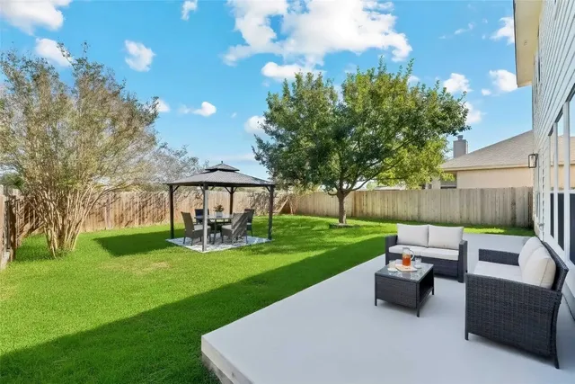 $564,990 | 3321 Winding Shore Lane, Pflugerville, TX 78660