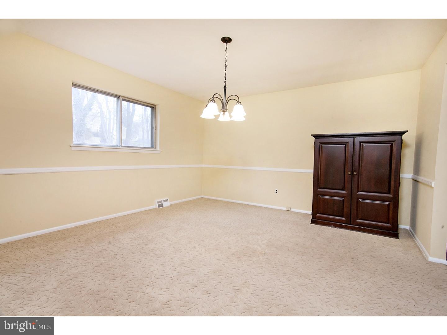 725 Meadowlark Road Audubon, PA 19403 - Photo 4 of 25 Dining Room
