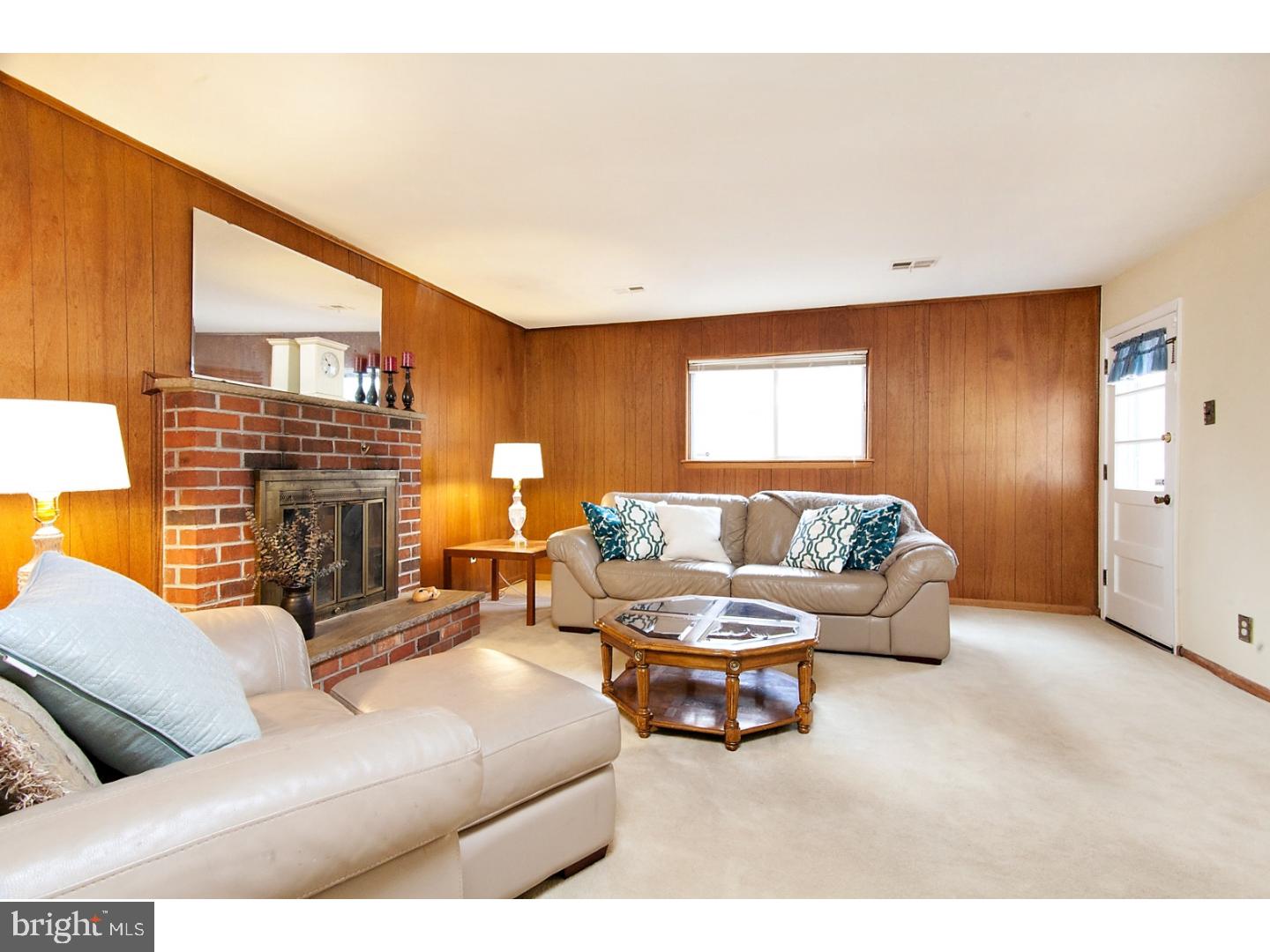 725 Meadowlark Road Audubon, PA 19403 - Photo 8 of 25 Family Room