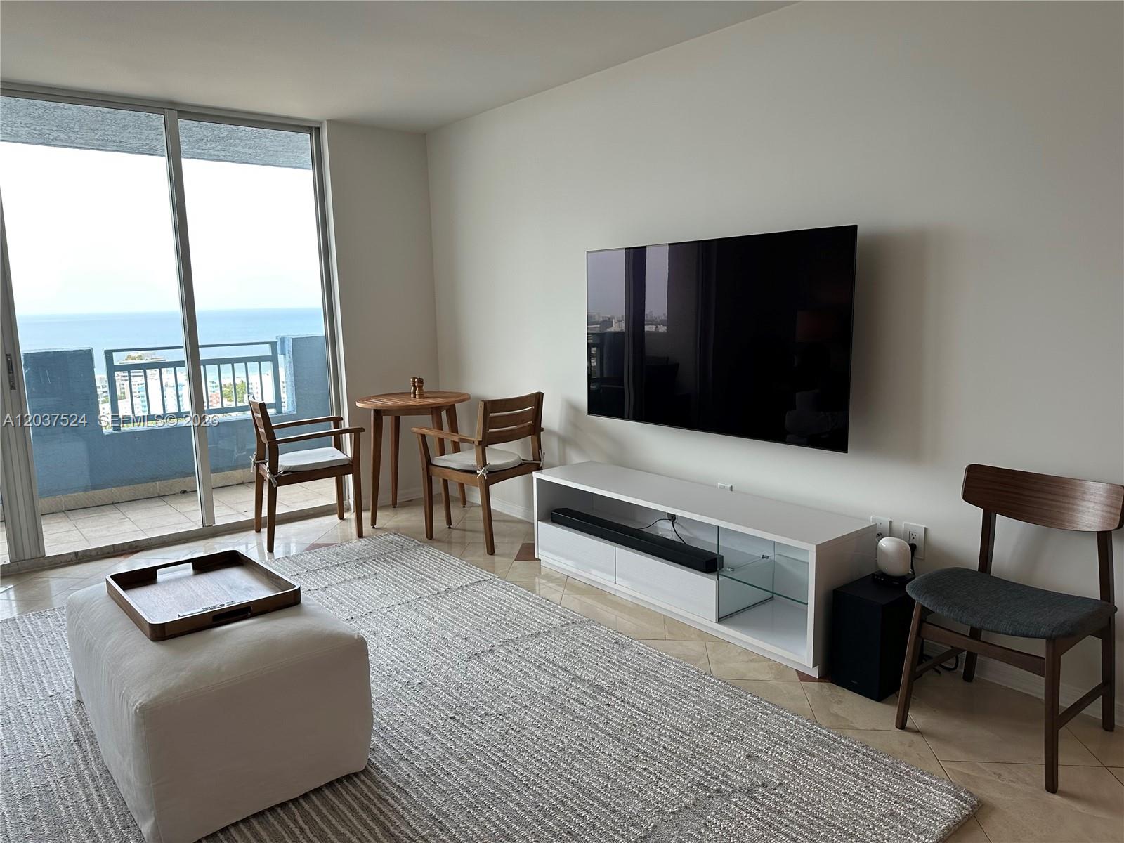 90 Alton Road, Unit 2809 Miami Beach, FL 33139 - Photo 3 of 28