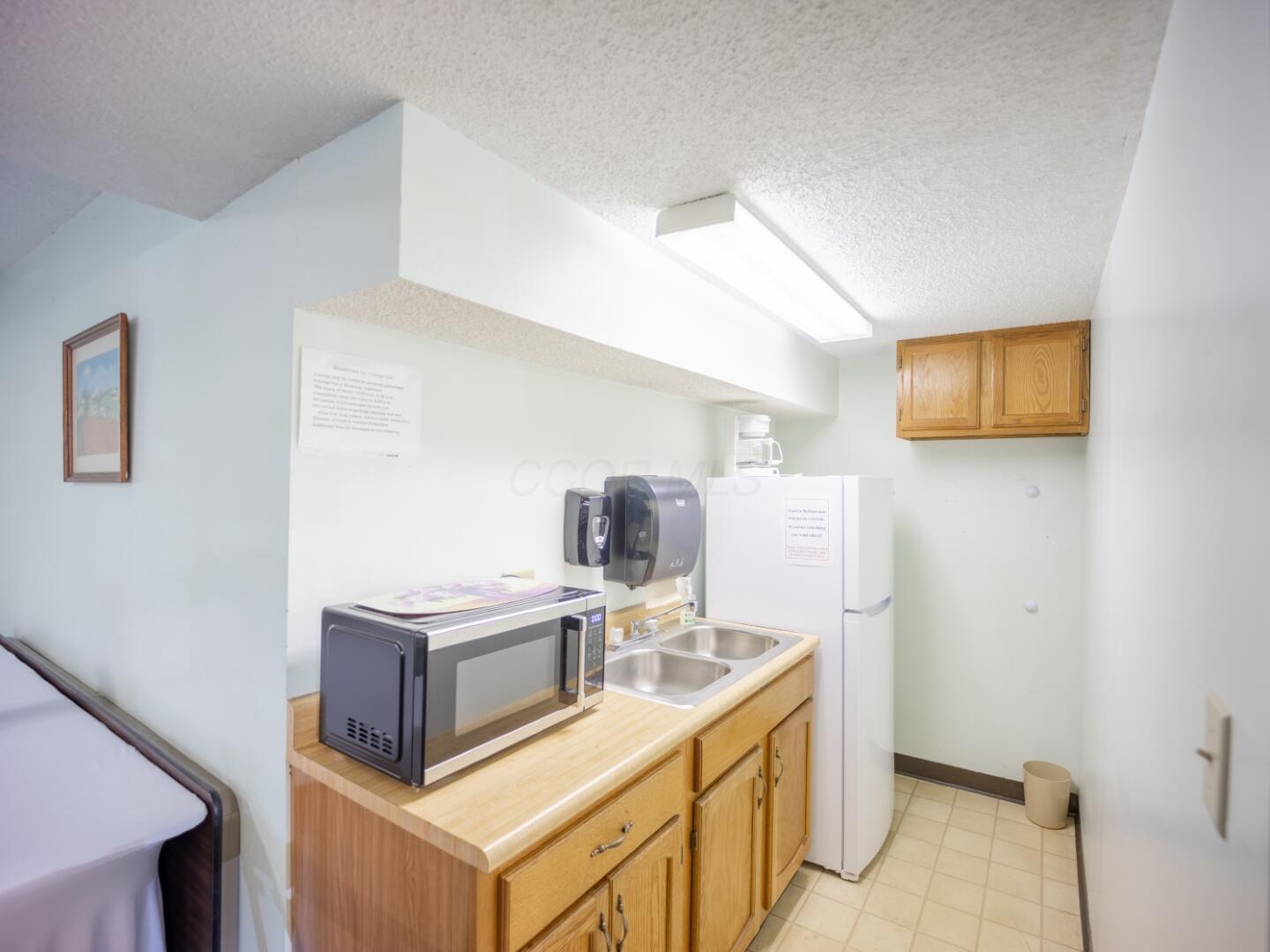 4143 Karl Road, Unit 114 Columbus, OH 43224 - Photo 30 of 38 _CP_4577-HDR (Large)