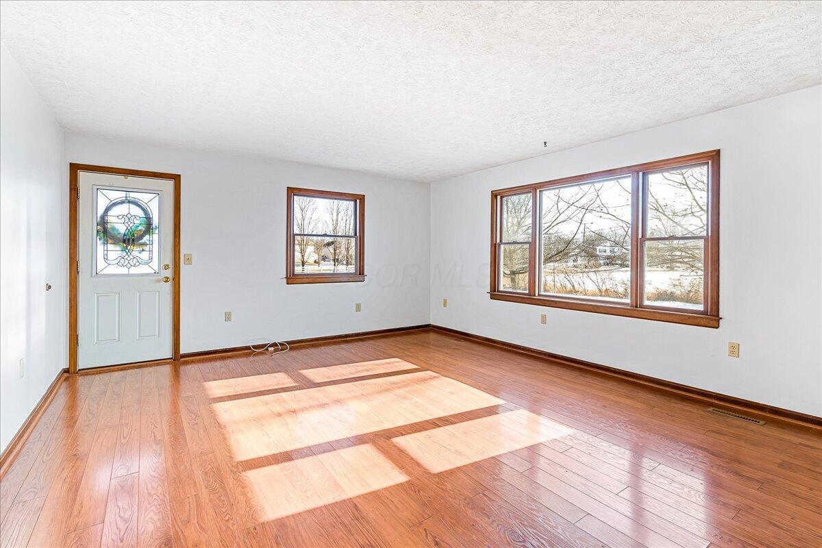 7300 Summit Road Southwest Pataskala, OH 43068 - Photo 24 of 49 05-Living