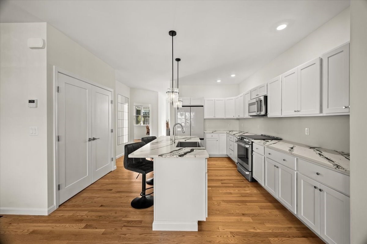 18 Oxbow Road, Unit 121 Raynham, MA 02767 - Photo 17 of 39 Gallery Image 17
