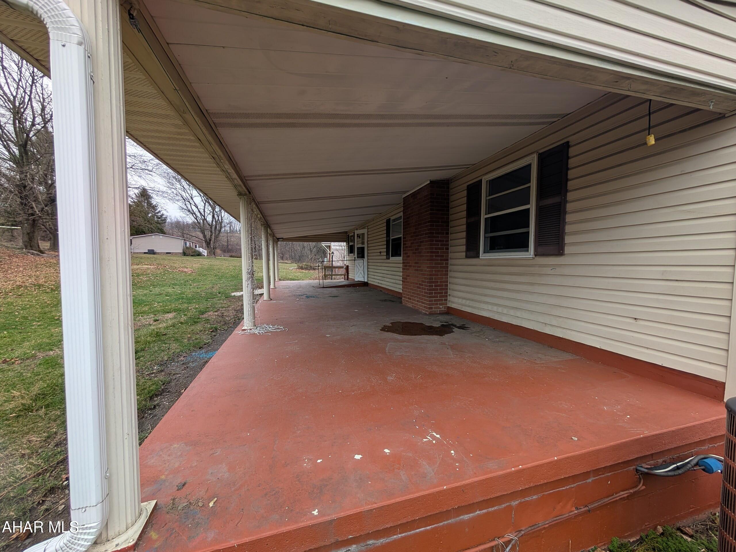 533 Wheeland Road Duncansville, PA 16635 - Photo 5 of 33