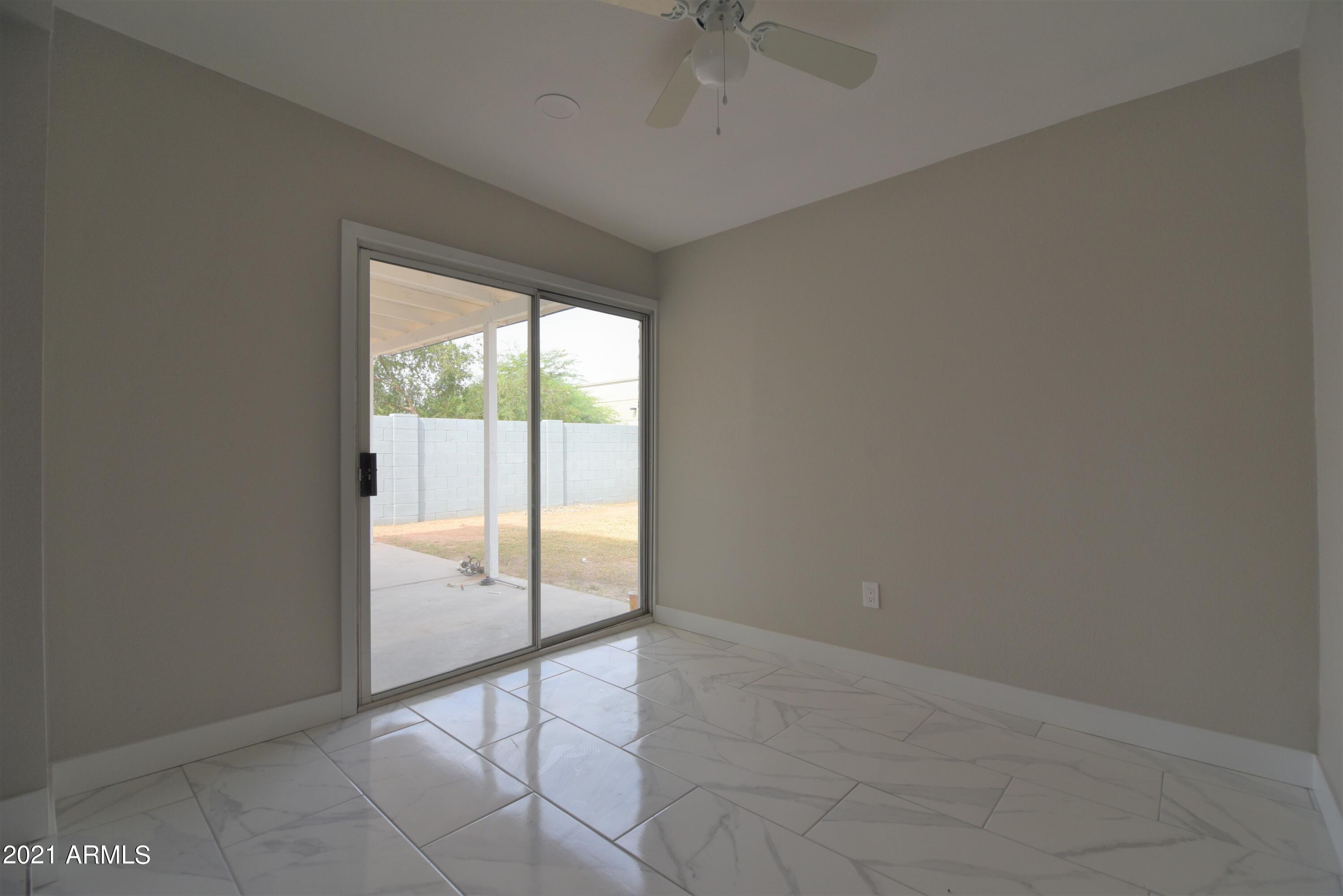 8132 West Pierson Street Phoenix, AZ 85033 - Photo 12 of 44 JHM_1238