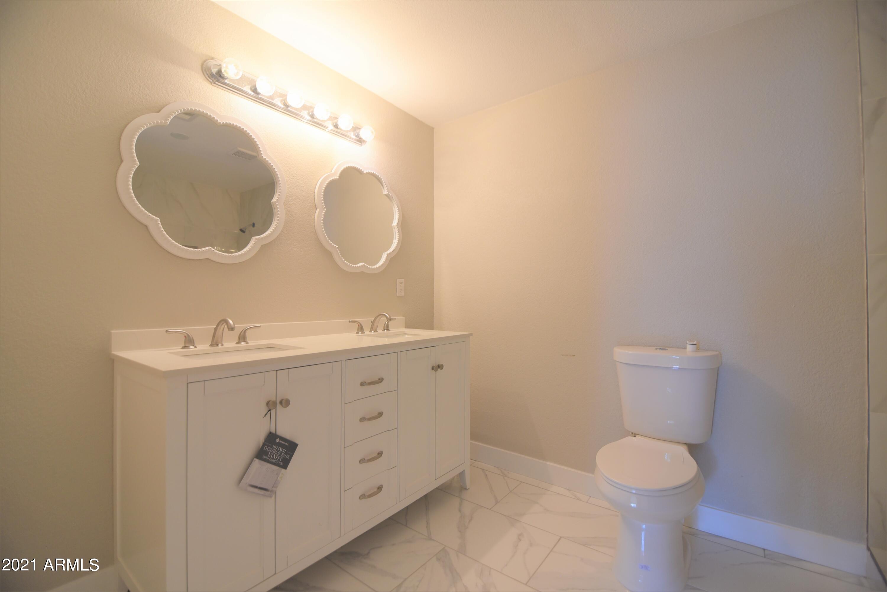 8132 West Pierson Street Phoenix, AZ 85033 - Photo 21 of 44 JHM_1257