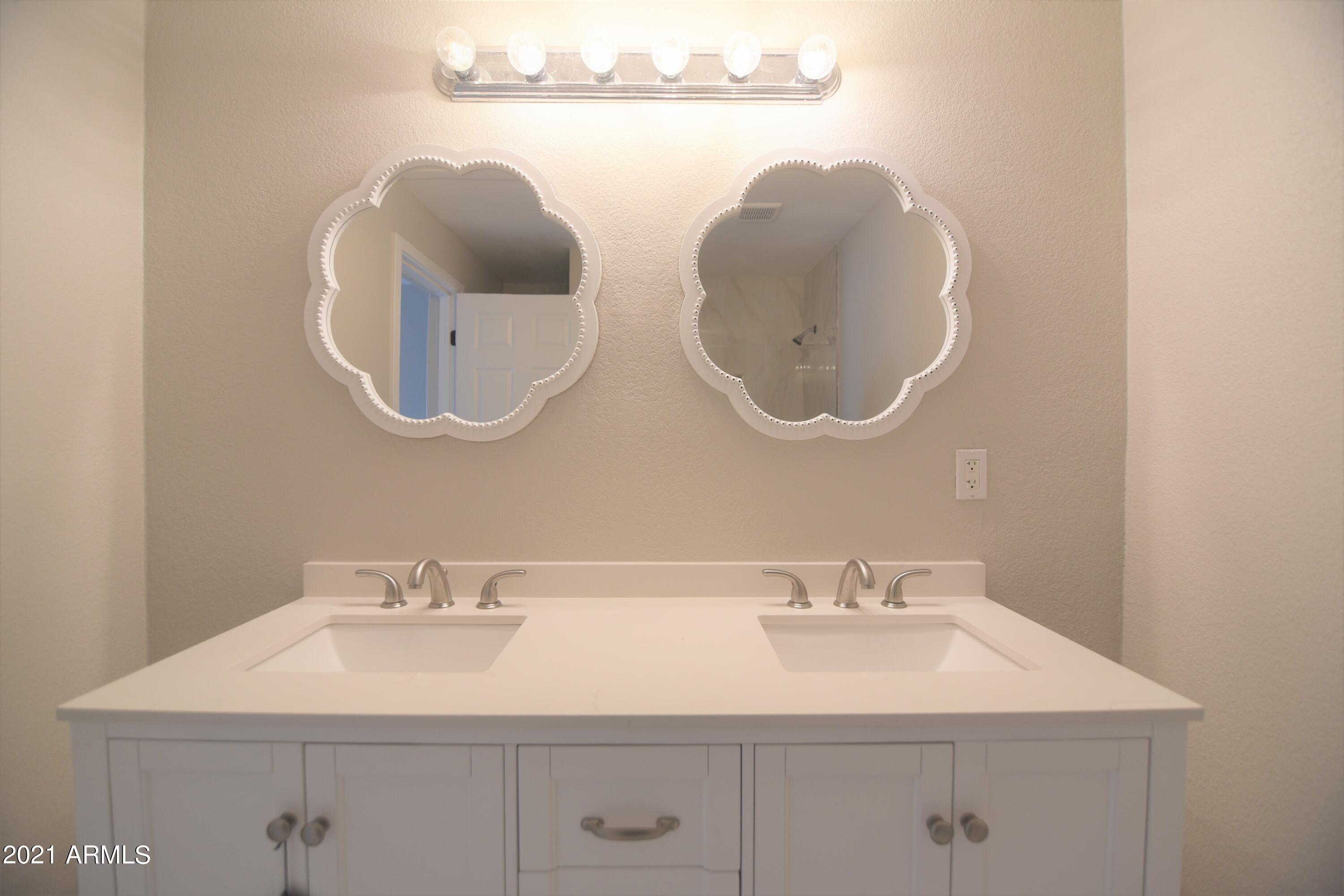 8132 West Pierson Street Phoenix, AZ 85033 - Photo 23 of 44 JHM_1259