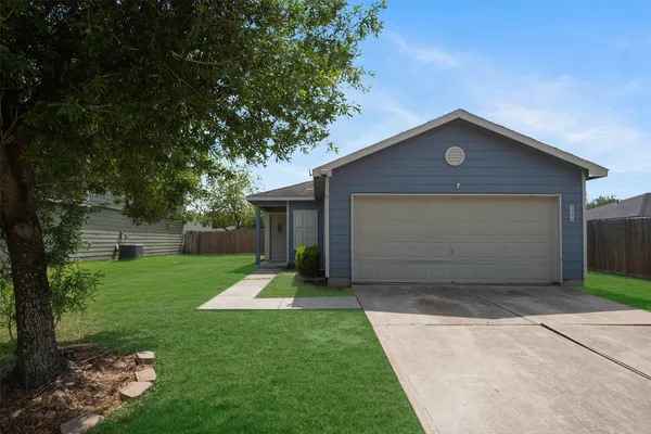 $2,300 | 7939 Yaupon View Drive, Cypress, TX 77433