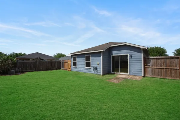 $2,300 | 7939 Yaupon View Drive, Cypress, TX 77433