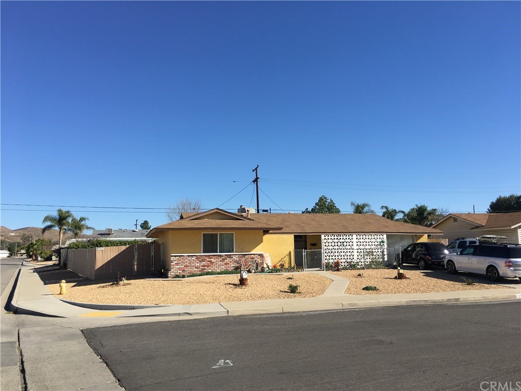 FRONT OF HOUSE- LARGE LANDSCAPED CORNER LOT
