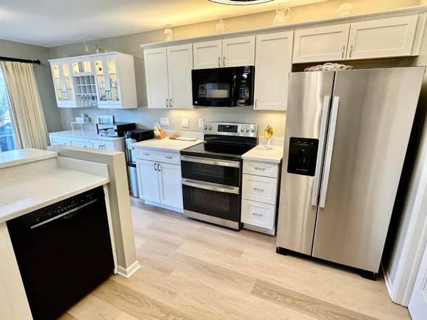 $419,000 | 1737 Woodland Drive, Unit 1239, Geneva, WI 53147