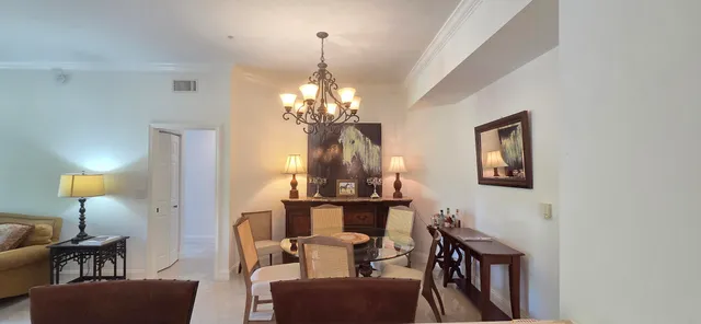 a view of a yard with a fountain