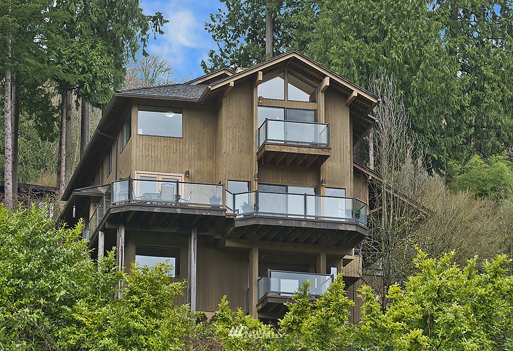 9410 Hoeder Lane Bothell, WA 98011 - Photo 2 of 25 Gallery Image 2