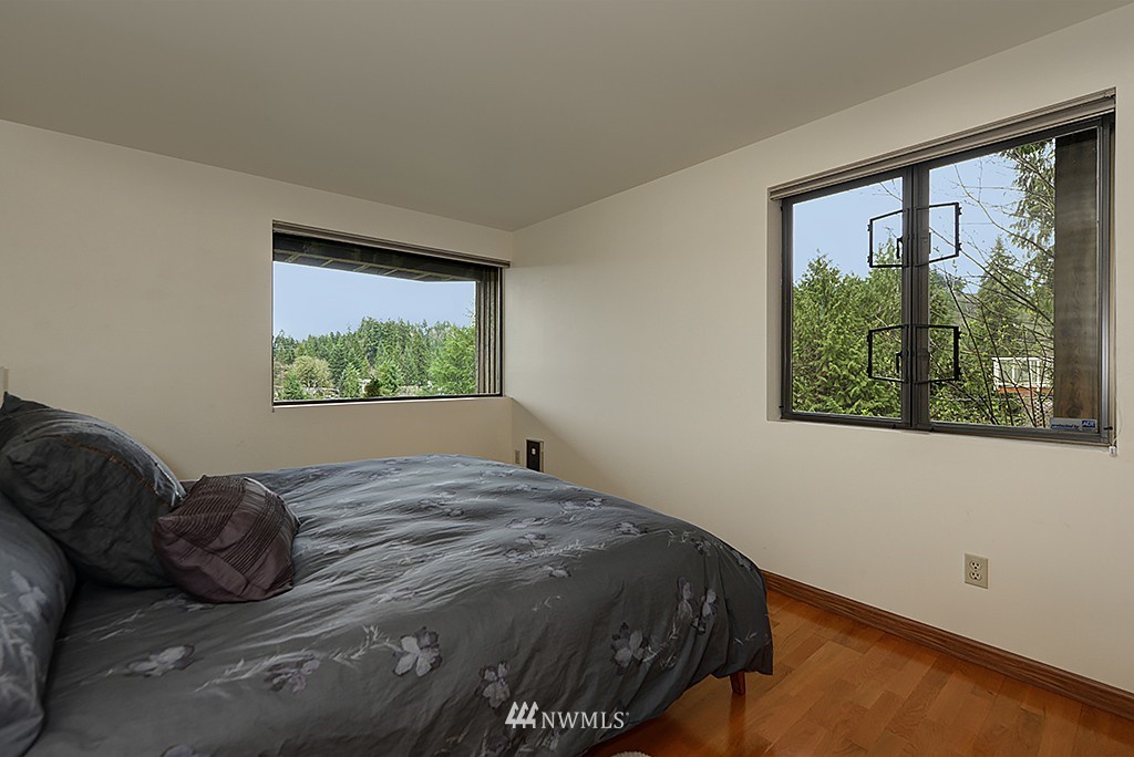 9410 Hoeder Lane Bothell, WA 98011 - Photo 16 of 25 Gallery Image 16