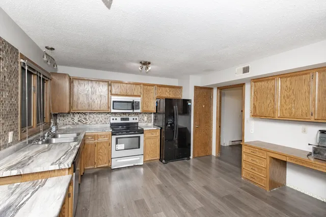 $196,000 | 730 Elm Street North, Unit B1, Fargo, ND 58102