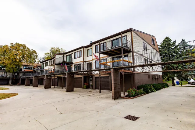 $196,000 | 730 Elm Street North, Unit B1, Fargo, ND 58102