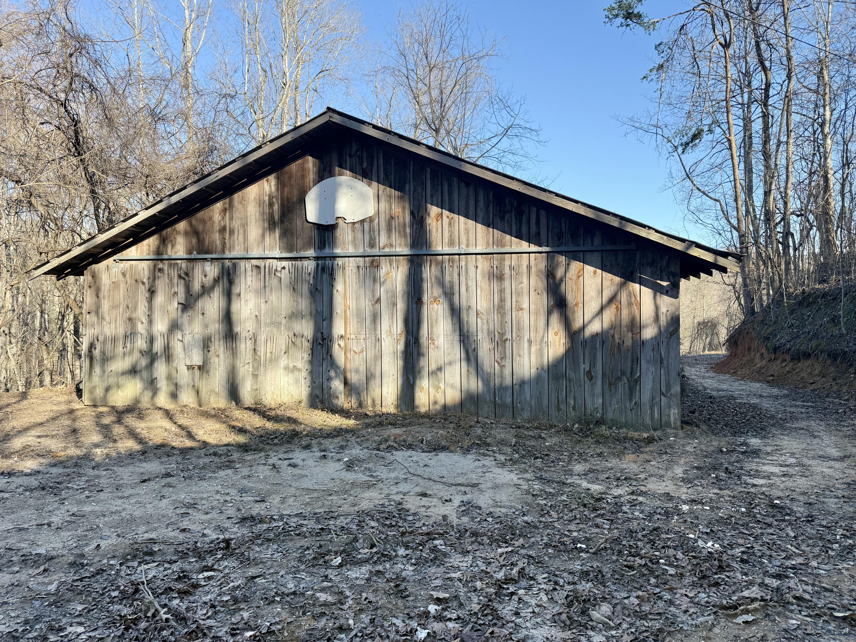 220 Mt Hope Road Morehead, KY 40351 - Photo 20 of 32 Barn 3