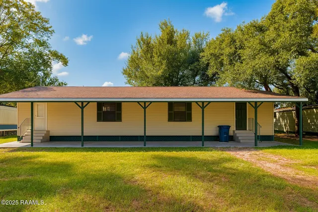 $1,250 | 104 Blanche Street, Unit B, Scott, LA 70583