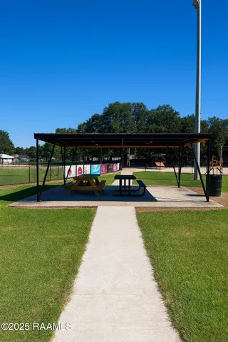 $1,250 | 104 Blanche Street, Unit B, Scott, LA 70583