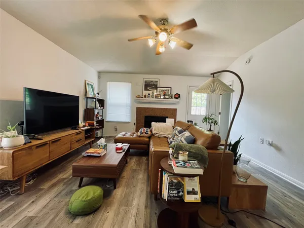 $2,145 | 5512 Steven Creek Way, Austin, TX 78721