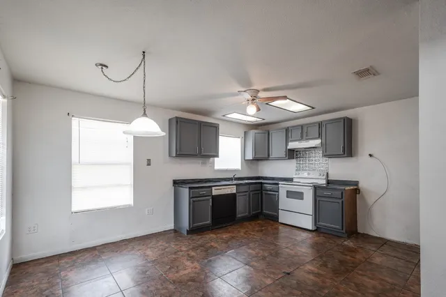 $140,000 | 17119 Water Oak Drive, Channelview, TX 77530