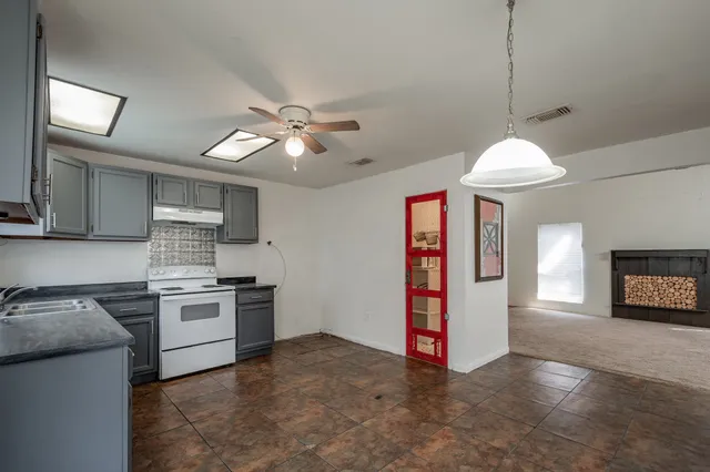 $140,000 | 17119 Water Oak Drive, Channelview, TX 77530