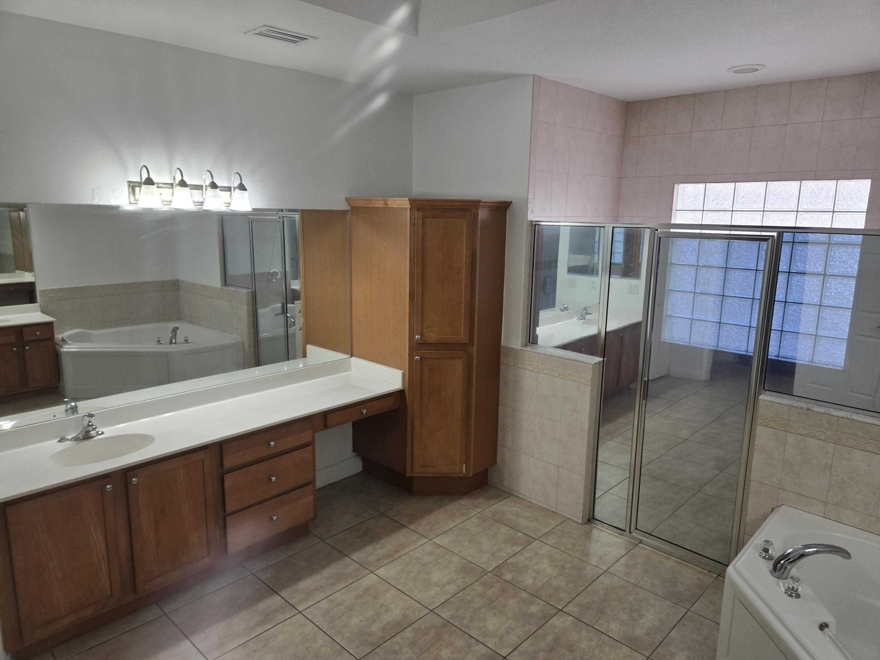 2472 Southwest Valnera Street Port St. Lucie, FL 34953 - Photo 16 of 38 1000424892