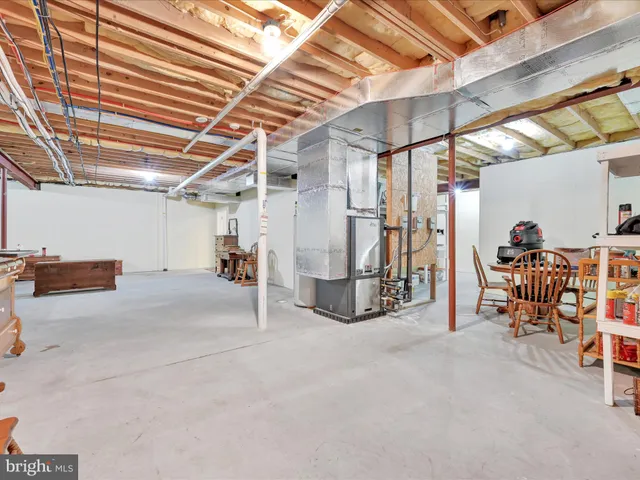 a view of a house with a outdoor space