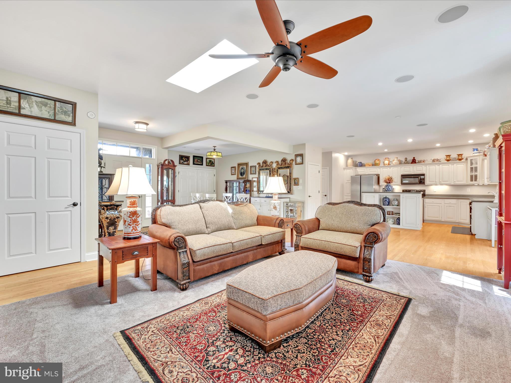 1120 Suedberg Road Pine Grove, PA 17963 - Photo 4 of 75 a living room with furniture and a rug