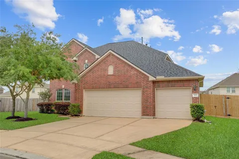 $380,000 | 2868 Suncreek Lane, Dickinson, TX 77539