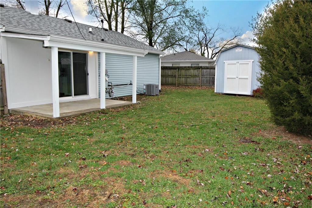 1473 Lochry Road Franklin, IN 46131 - Photo 3 of 15 Gallery Image 3