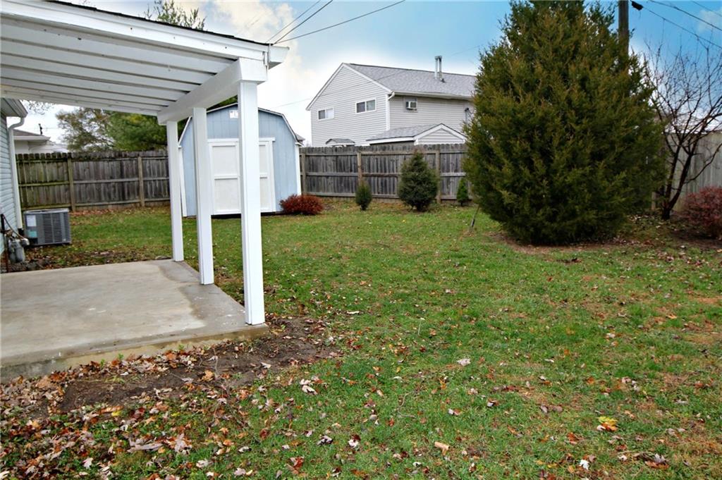 1473 Lochry Road Franklin, IN 46131 - Photo 4 of 15 Gallery Image 4