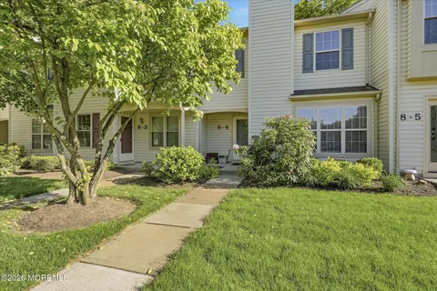 $399,900 | 8 Stuart Drive, Unit 4, Freehold, NJ 07728