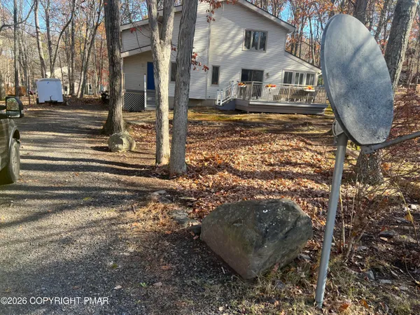 $2,800 | 1319 Burnside Terrace, East Stroudsburg, PA 18301