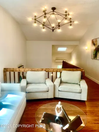 $2,800 | 1319 Burnside Terrace, East Stroudsburg, PA 18301