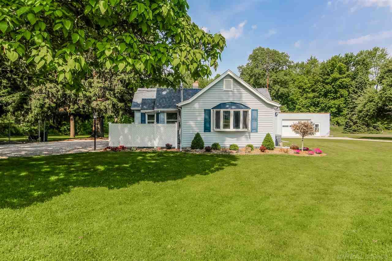 2052 Bauman Road Columbus, MI 48063 - Photo 1 of 31 31350677.JPG