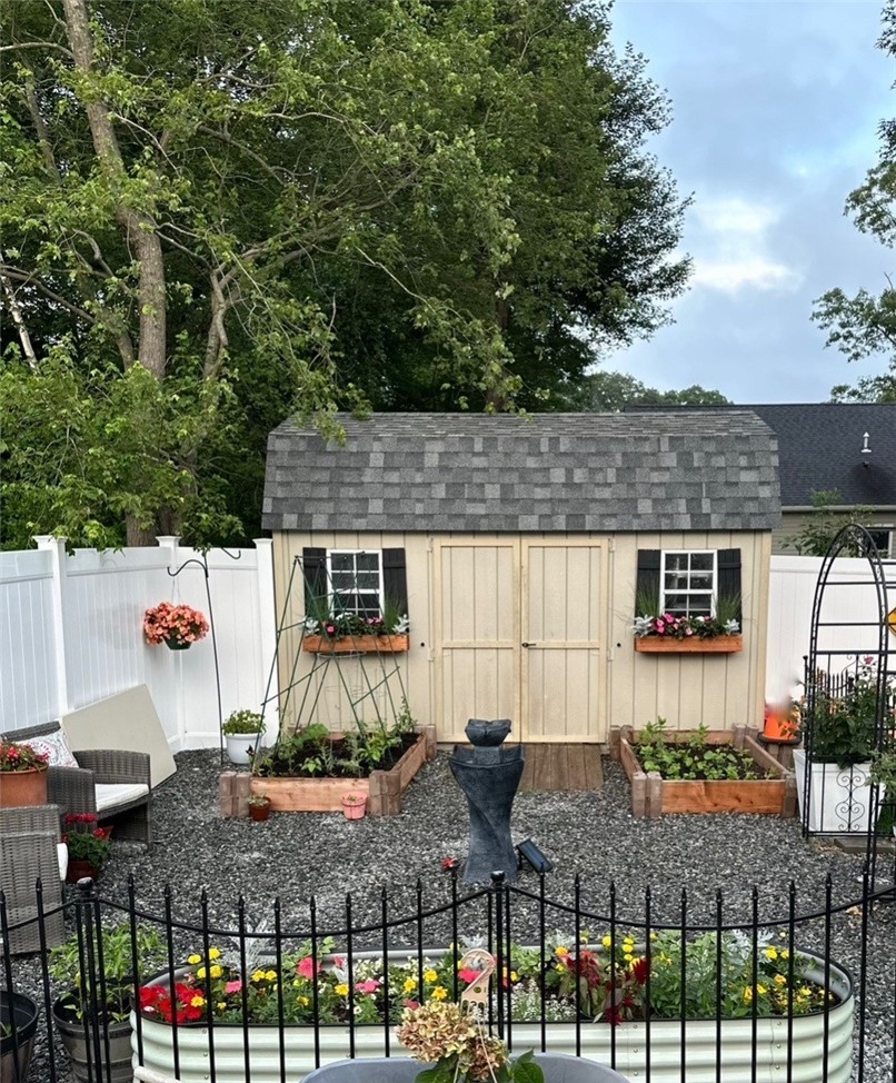 98 Cedar Grove Drive Exeter, RI 02822 - Photo 36 of 48