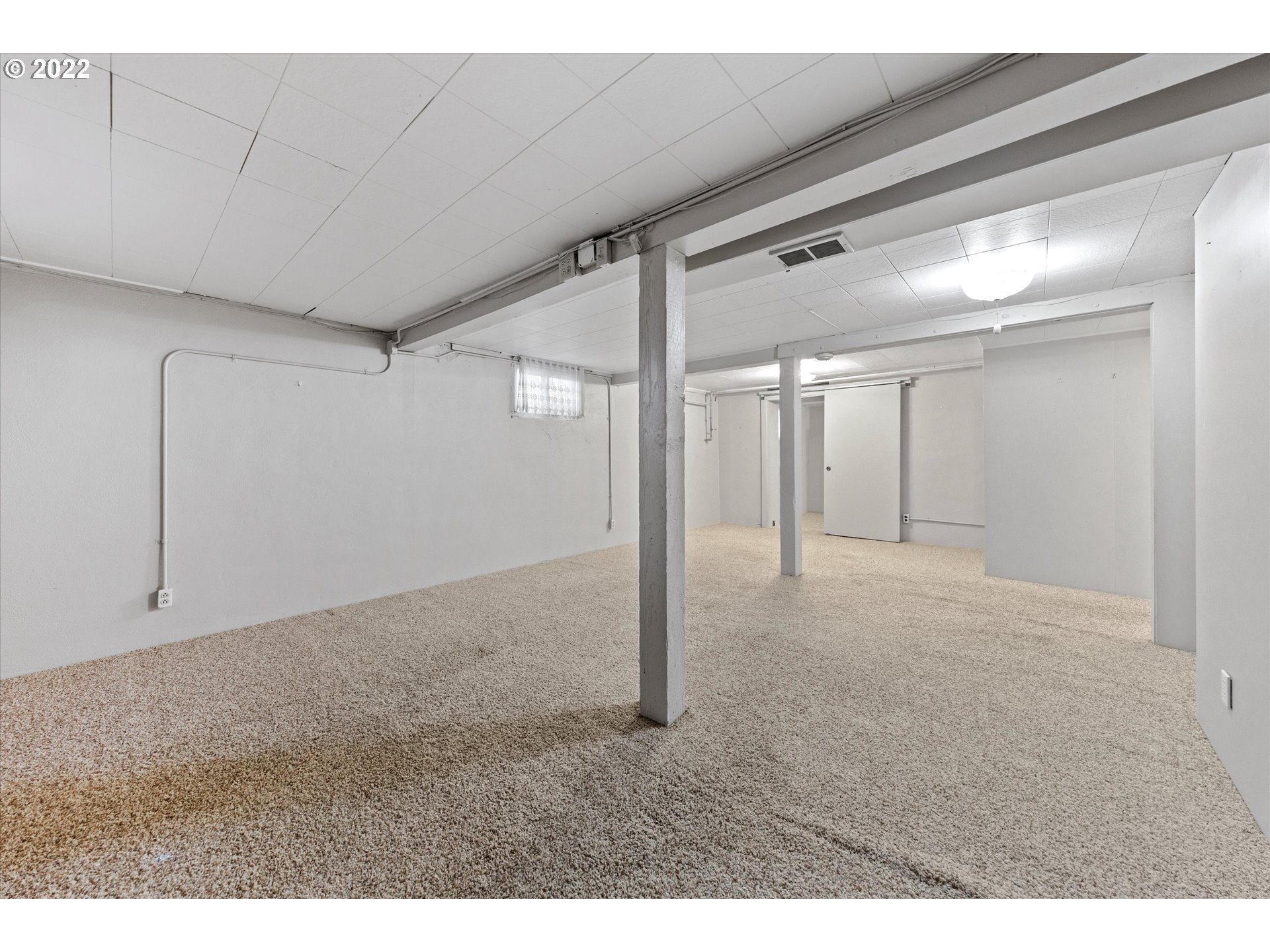 3200 R Street Vancouver, WA 98663 - Photo 24 of 32 a view of a garage