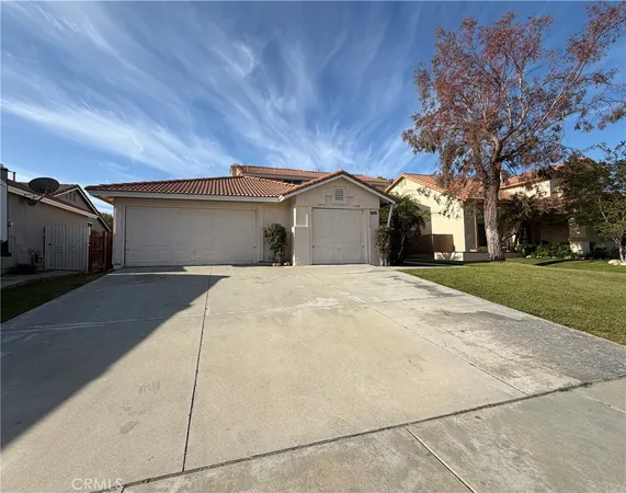 $700,000 | 2565 West Fairview Drive, Rialto, CA 92377