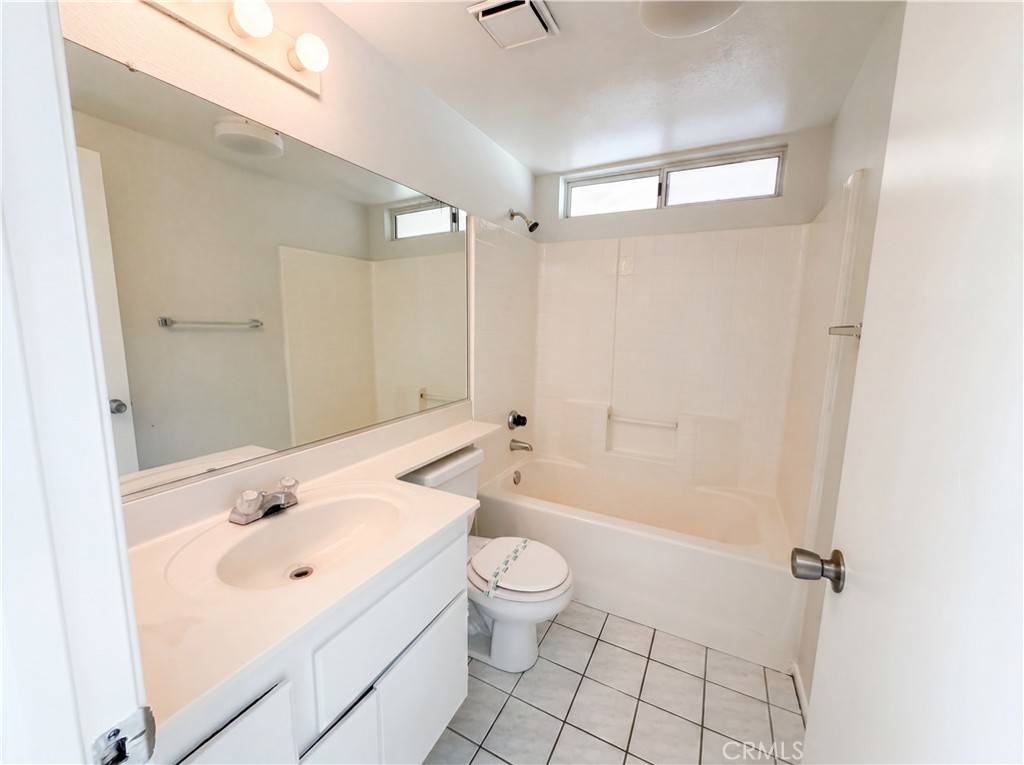 2565 West Fairview Drive Rialto, CA 92377 - Photo 12 of 22