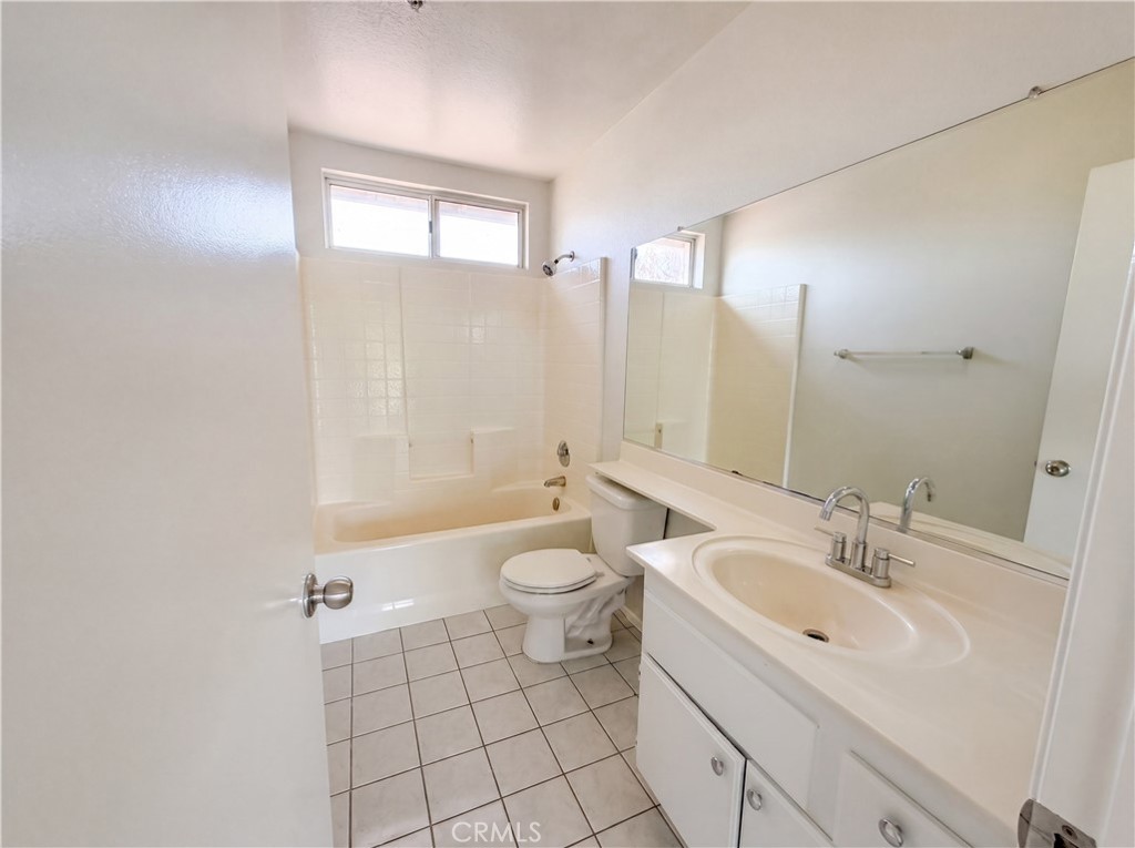 2565 West Fairview Drive Rialto, CA 92377 - Photo 13 of 22