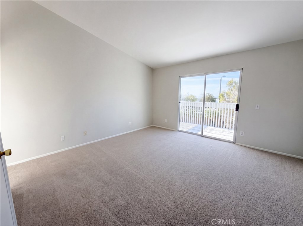 2565 West Fairview Drive Rialto, CA 92377 - Photo 15 of 22
