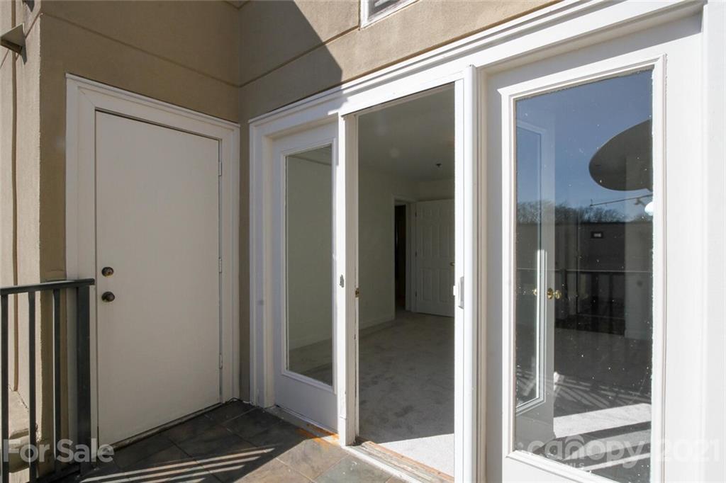 416 Queens Road, Unit 18 Charlotte, NC 28207 - Photo 29 of 35 Gallery Image 29